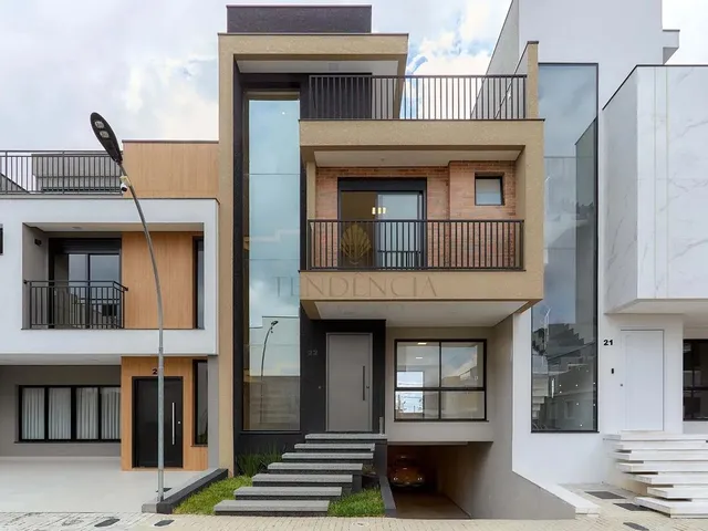 Imagem: Casa com 3 Suítes À Venda, 252 M2, Pinheirinho