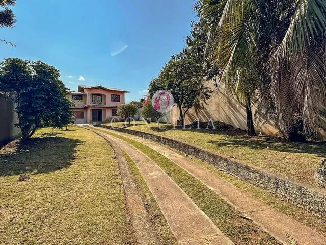 Imagem: Sobrado com 3 Quartos em Capão Raso - Curitiba