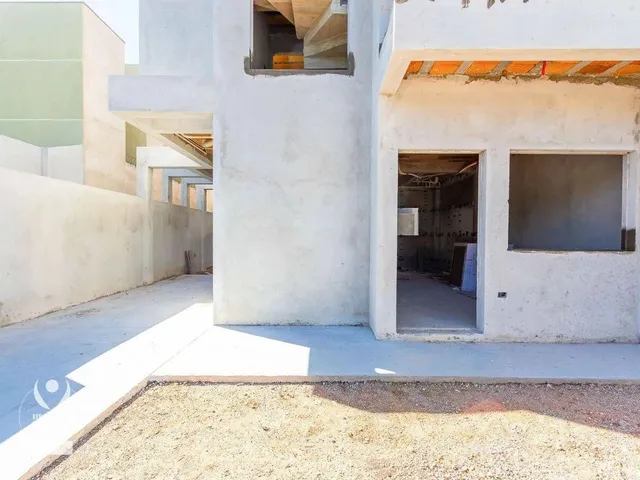Imagem 10: Sobrado em Condomínio Fechado - Estuda Permuta - 3 Suítes, Terraço com Churrasqueira E