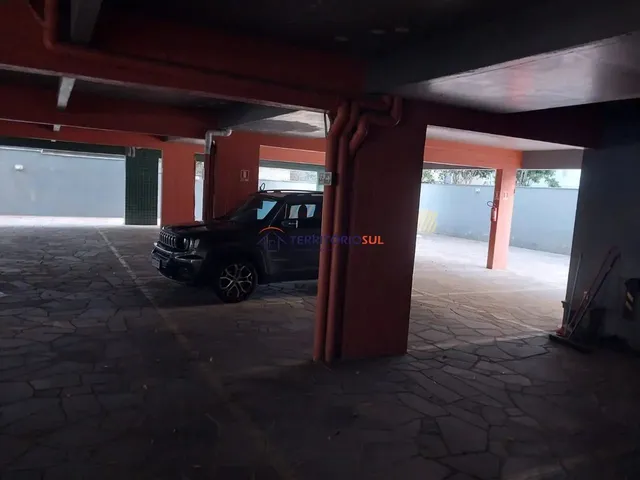 Imagem 2: Excelente Conjunto Comercial com Box, Zona dos Tribunais