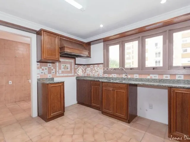 Imagem 9: Casa 4 Dormitórios Menino Deus Porto Alegre