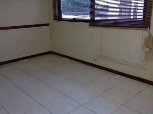 Imagem: Sala Comercial com 3 Ambientes, Elevador