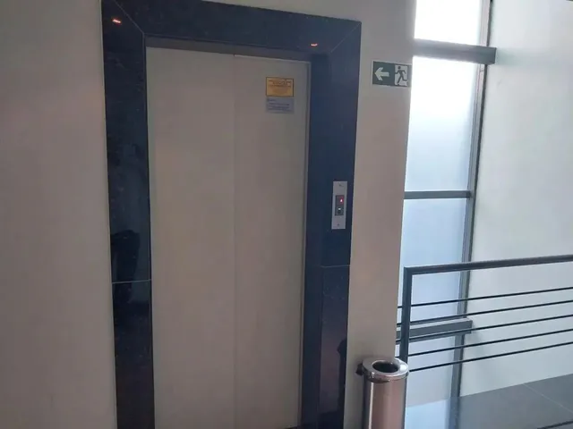 Imagem 8: Excelente Conjunto Comercial com Box, Zona dos Tribunais