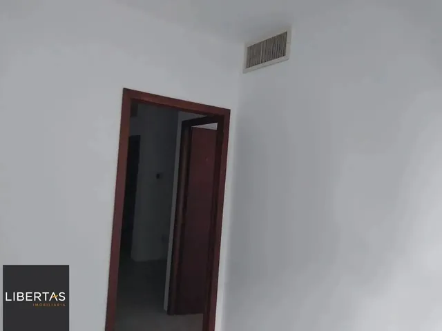 Imagem 8: Excelente Conjunto Comercial com Box, Zona dos Tribunais