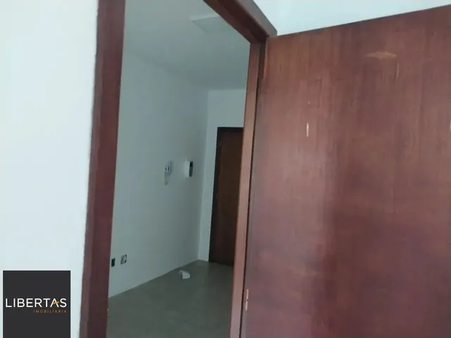 Imagem 13: Excelente Conjunto Comercial com Box, Zona dos Tribunais