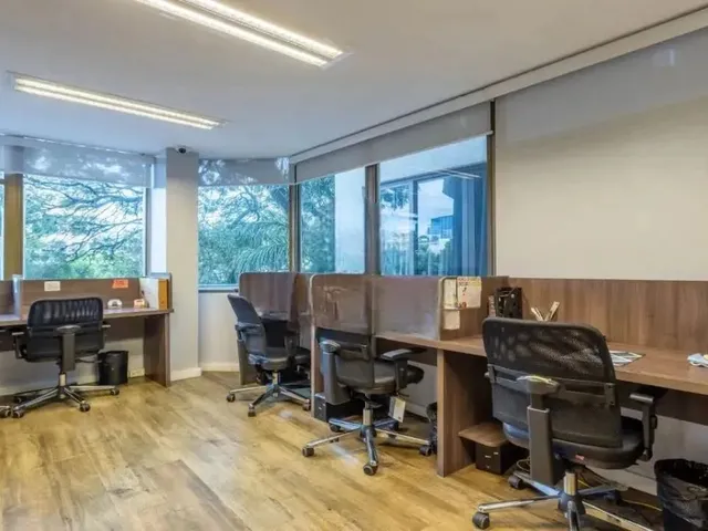 Imagem: Conjunto Comercial 10 Dormitórios À Venda