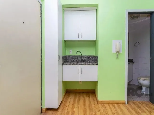 Imagem 7: Sala Comercial no Menino Deus Desocupada