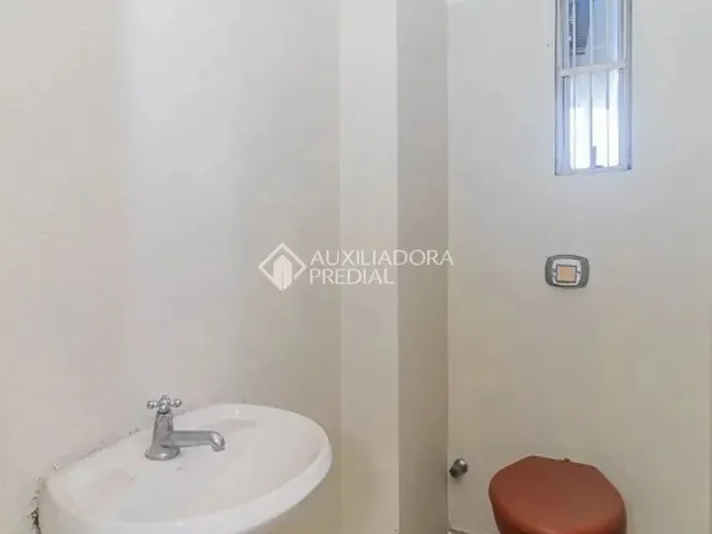 Imagem 2: Comercial no Bairro Menino Deus