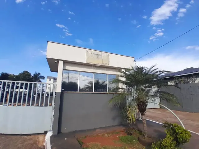 Imagem 1: Apartamento para Locação no Edifício Conjunto Habitacional Cristal I, com 2 Quartos