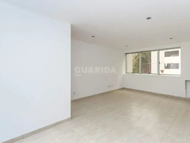 Imagem: Conjunto Comercial no Bairro Menino Deus