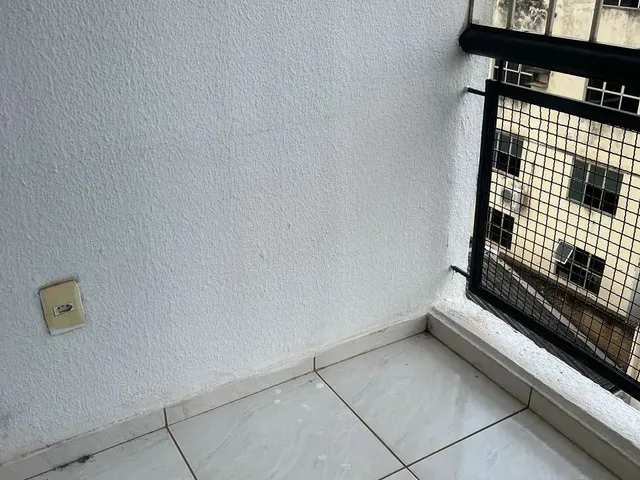Imagem 2: Apartamento Setor Leste Universitário com 2 Quartos e 2 Banheiros , Sacada