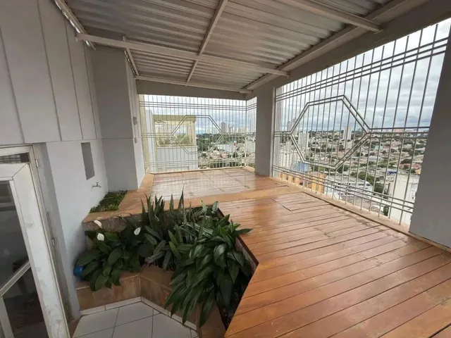 Imagem 12: Duplex para Venda com 251 Metros Quadrados com 4 Quartos em Setor Central - Goiânia - Go