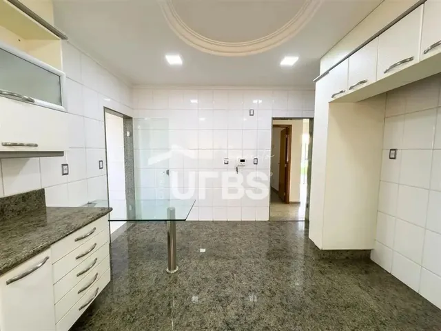 Imagem 13: Sobrado, com 6 Suítes, 9 Vagas de Garagem - 1.000 M² de Terreno com 515 M² De