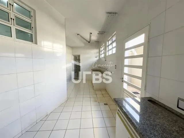 Imagem 10: Sobrado, com 6 Suítes, 9 Vagas de Garagem - 1.000 M² de Terreno com 515 M² De