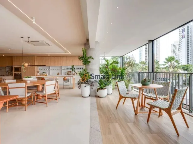 Imagem: O apartamento possui 4 Dormitórios, 5 Suítes, 5