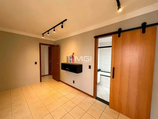 Imagem 1: Apartamento de 4 Quartos, 2 Suítes e 2 Americanas, com Armários. Venda!