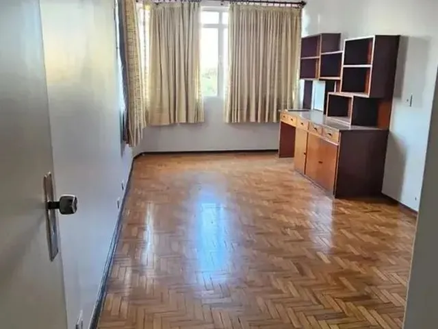 Imagem 10: Imóvel para Venda Possui 180 Metros Quadrados com 3 Quartos em Setor Sul - Goiânia - Go
