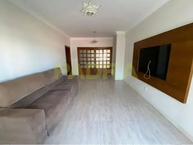 Imagem 1: Imóvel para Aluguel Possui 120 Metros Quadrados com 3 Quartos em Centro - Chapecó - Sc