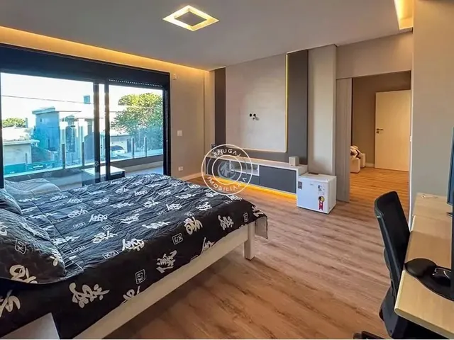 Imagem 2: Sobrado com Três Suites e Escritório Ref: -30
