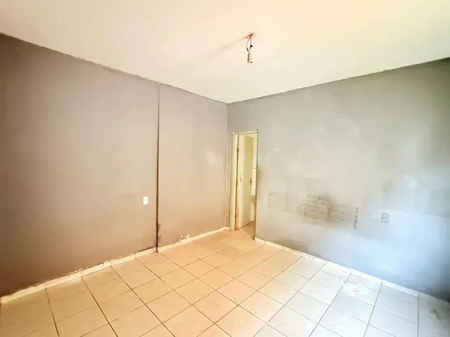 Imagem 9: Casa Terrea Ampla a Venda na Vila Nasser