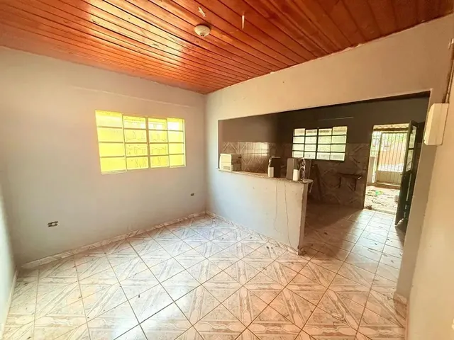 Imagem 3: Casa Terrea Ampla a Venda na Vila Nasser