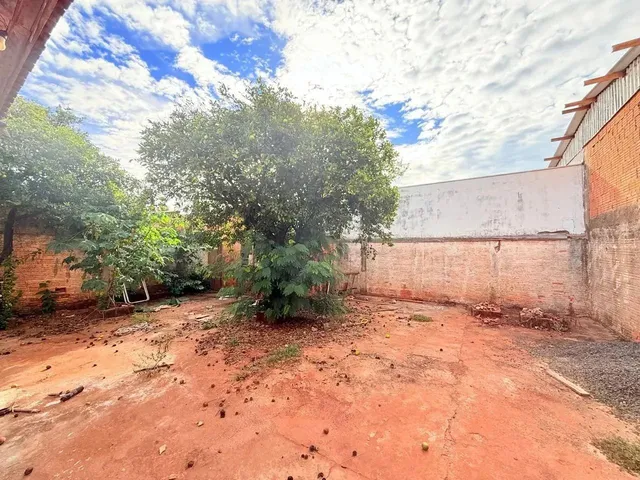 Imagem 2: Casa Terrea Ampla a Venda na Vila Nasser