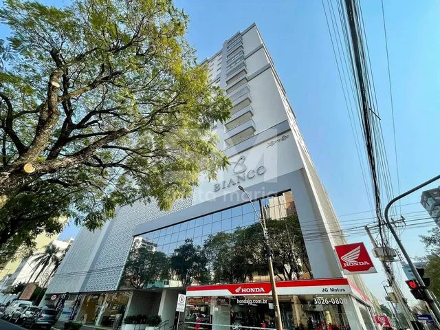 Imagem: O apartamento possui 2 Dormitórios, 1 Suíte, 1 Banheiro,
