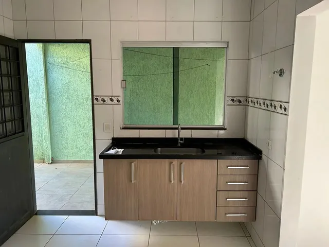 Imagem 8: Vendo Casa Térrea com Uma Suíte e Dois Quartos