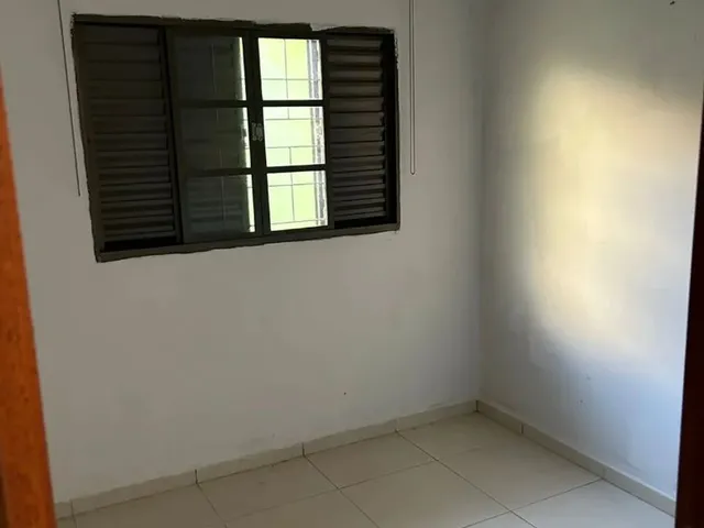 Imagem 5: Vendo Casa Térrea com Uma Suíte e Dois Quartos
