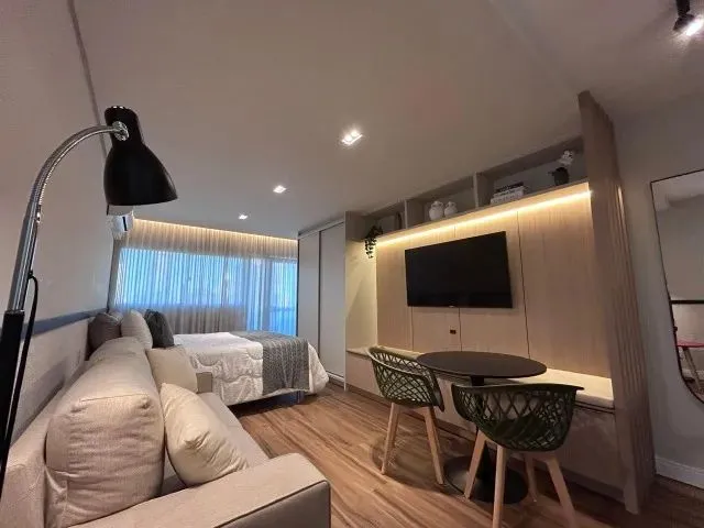 Imagem: Flat Reformado e Mobiliado no Centro de