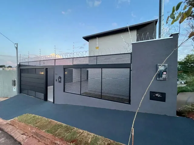 Imagem: Casa Á Venda com 3 Quartos Sendo 1 Suíte