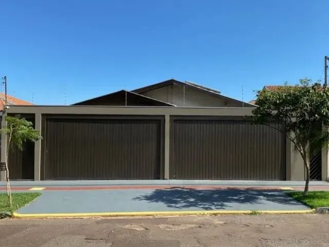 Imagem: Casa À Venda no B. Santa Fé - 4 Quartos