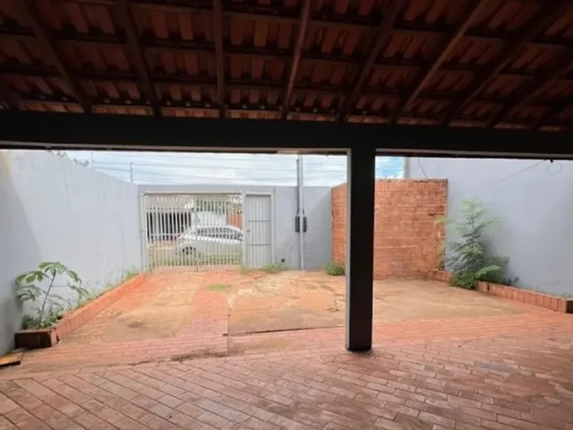 Imagem 4: Imóveis, com Uma Casa, Um Sobrado e Uma Kitnet