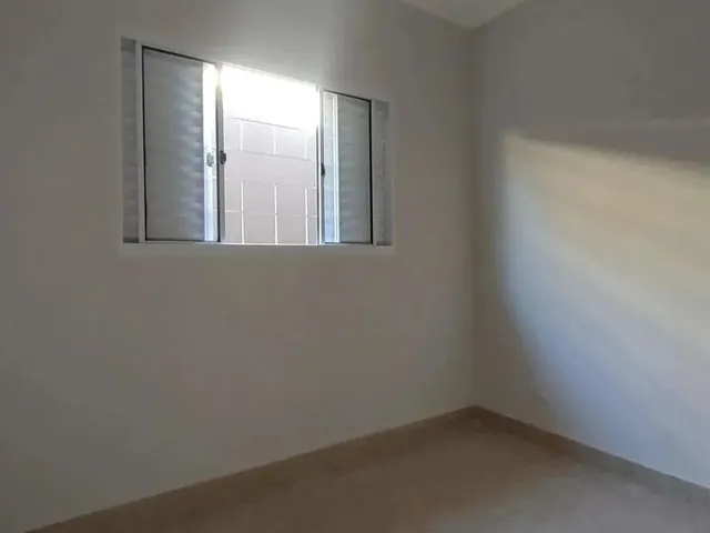 Imagem 12: Casa Térrea Parque Residencial Azaléia - Aconchegante Imóvel com Suíte e Dois Quartos