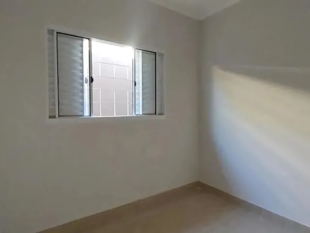 Imagem 15: Casa Térrea Parque Residencial Azaléia - Aconchegante Imóvel com Suíte e Dois Quartos