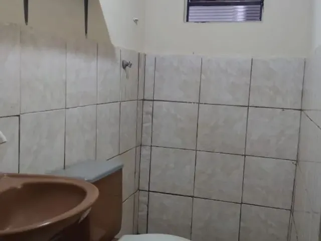 Imagem 8: Vende-Se Está Casa com 02 Quartos, 02 Banheiros, 01 Sala, 01 Cozinha, 01 Varanda