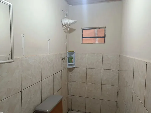Imagem 5: Vende-Se Está Casa com 02 Quartos, 02 Banheiros, 01 Sala, 01 Cozinha, 01 Varanda