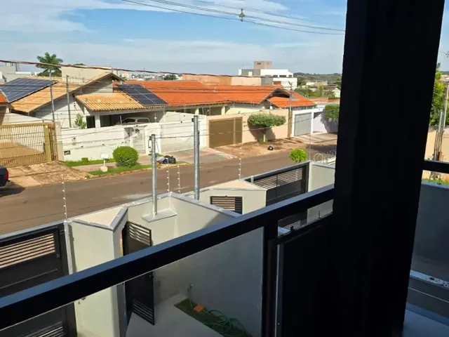 Imagem: Casa Á Venda com 3 Quartos Sendo 1 Suíte