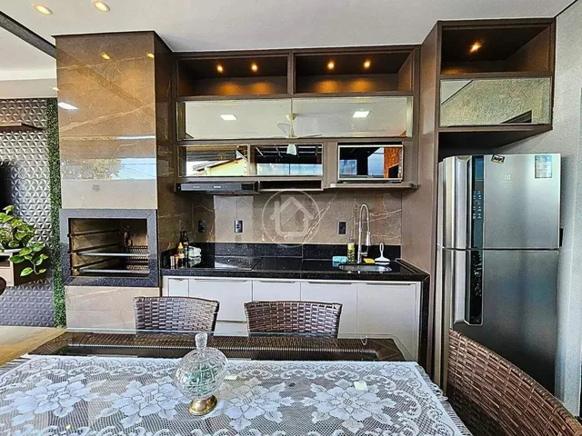 Imagem 12: Belíssima Casa Terréa Planejada com Piscina