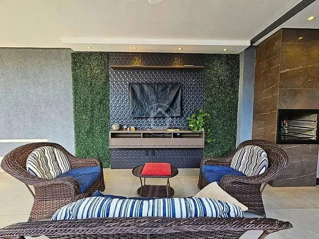 Imagem 10: Belíssima Casa Terréa Planejada com Piscina