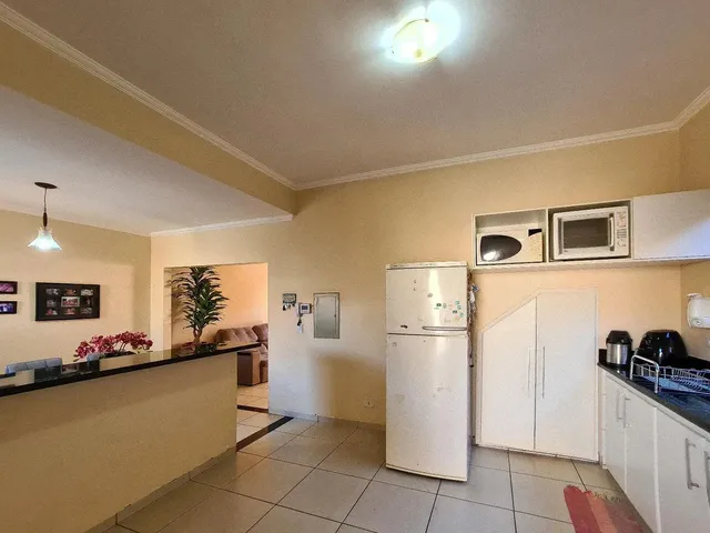 Imagem 16: Sobrado com 3 Suites e Piscina
