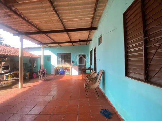 Imagem 4: Casa com Ótimo Terreno no Bairro Seminário