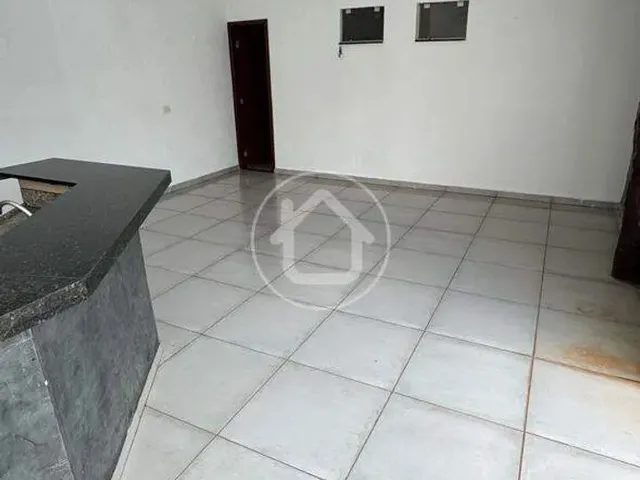 Imagem 4: Casa com Suíte em Condominio