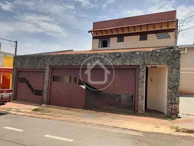 Imagem: Casa Grande com Aptidão Comercial