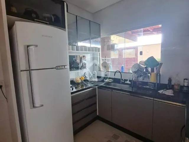 Imagem 6: Casa 3 Dormitorios Região do Colegio Militar