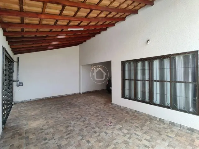 Imagem 5: Casa com 3 Dormitorios e Piscina