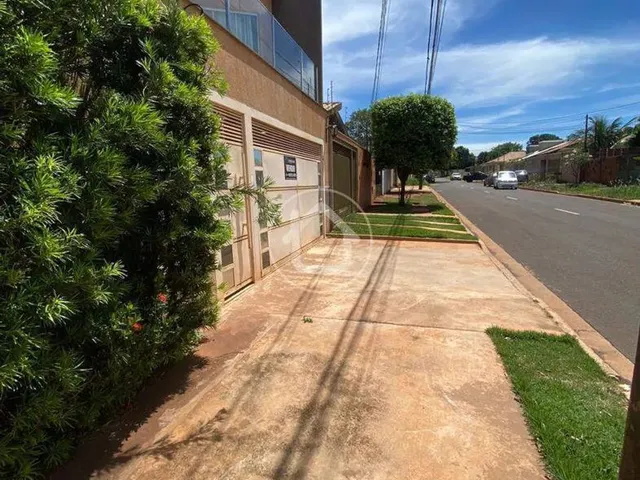 Imagem: Sobrado com 01 Suite com Sacada - Rita Vieira