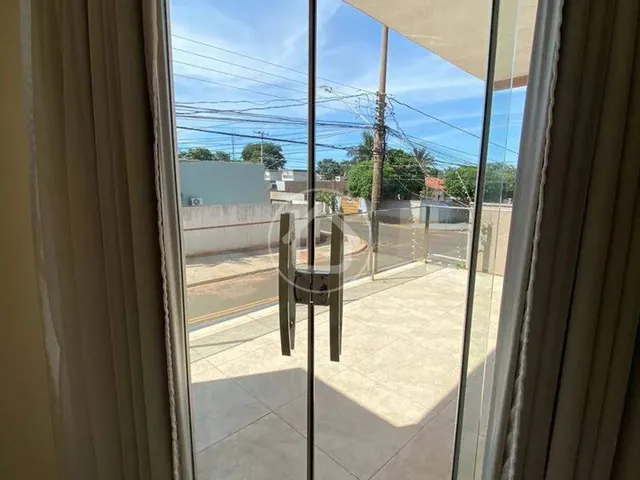 Imagem 7: Sobrado com 01 Suite com Sacada - Rita Vieira