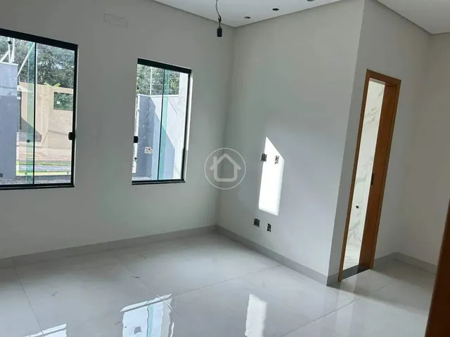 Imagem 2: Casa com 3 Suítes (Sendo 1 Espaço para Clouset