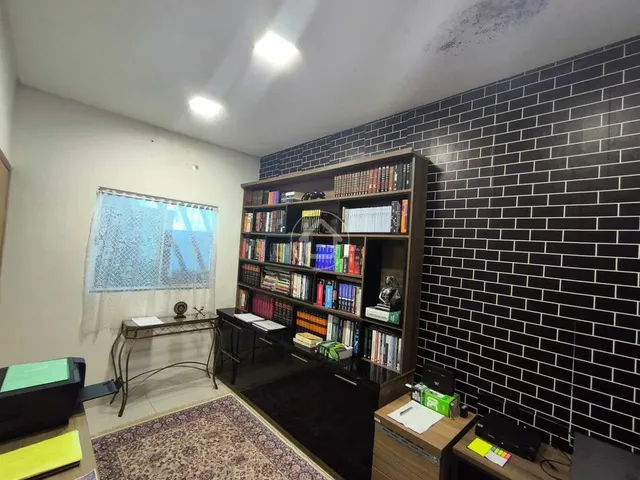Imagem 15: Casa em Residencial no Final de Rua